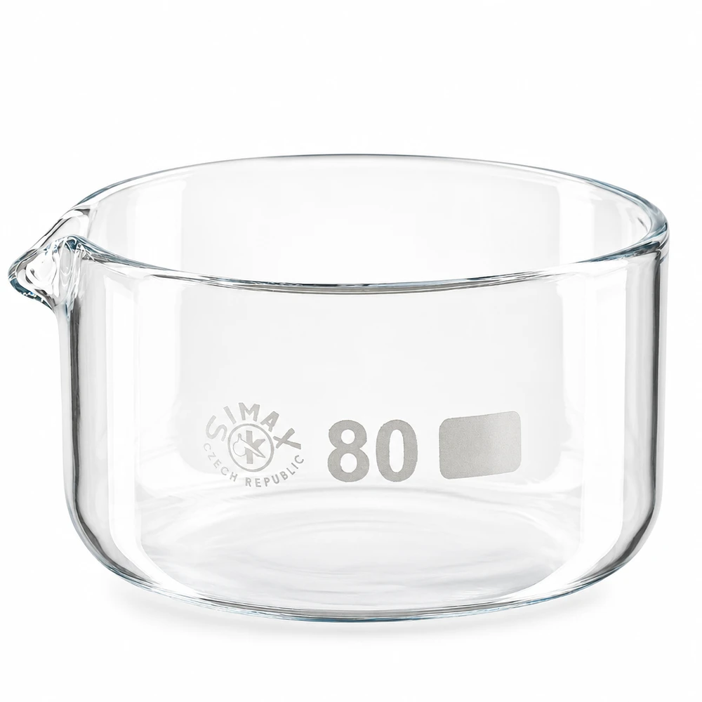 Coupelle de cristallisation 150 ml avec bec verseur Bol de cristallisation de 150 ml avec bec verseur, en verre borosilicaté, ø 80 mm, de SIMAX Czech Republic
