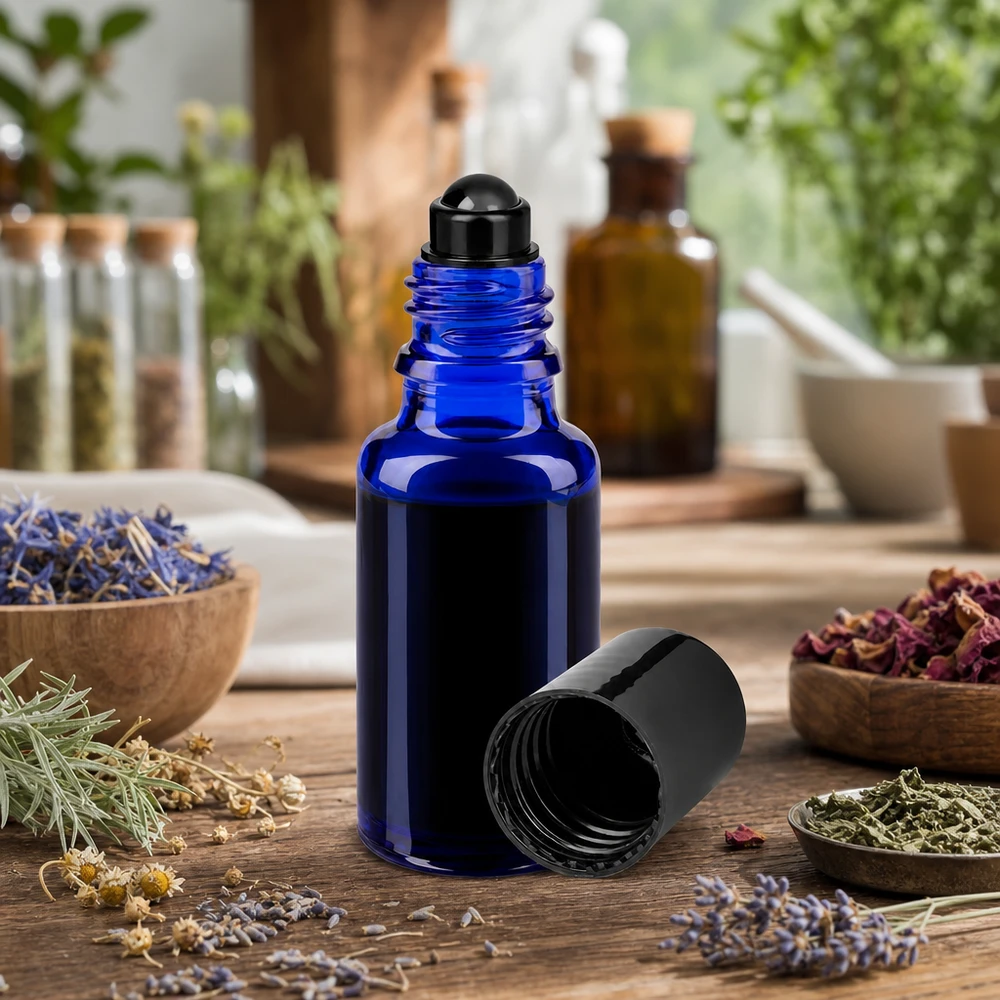 Flacon de déodorant en verre bleu 20 ml, déo à bille vide Flacon roll-on ApoGlas bleu de 20 ml avec applicateur à bille noir et décoration à base de plantes