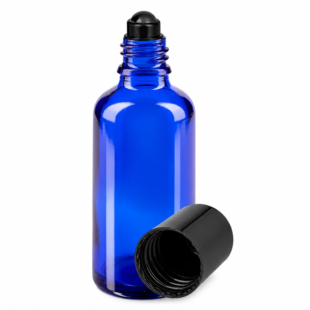 Flacon roll-on bleu de 50 ml en verre d'apothicaire, muni d'une bille noire et d'un bouchon à vis