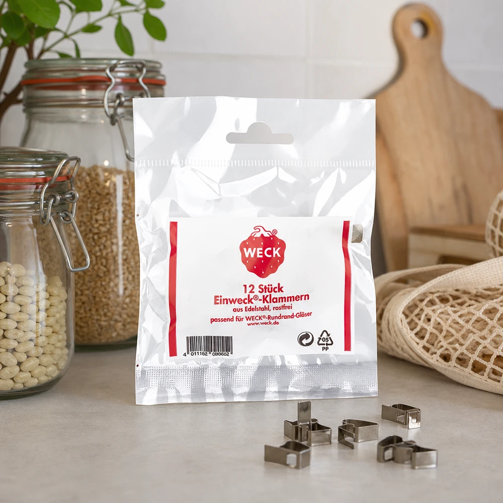 12x attache pour conserve WECK WECK Klammern Lifestyle Aufnahme Küchenambiente mit Vorratsgläsern Schneidebrett natürliche Deko 12 Stück Edelstahl