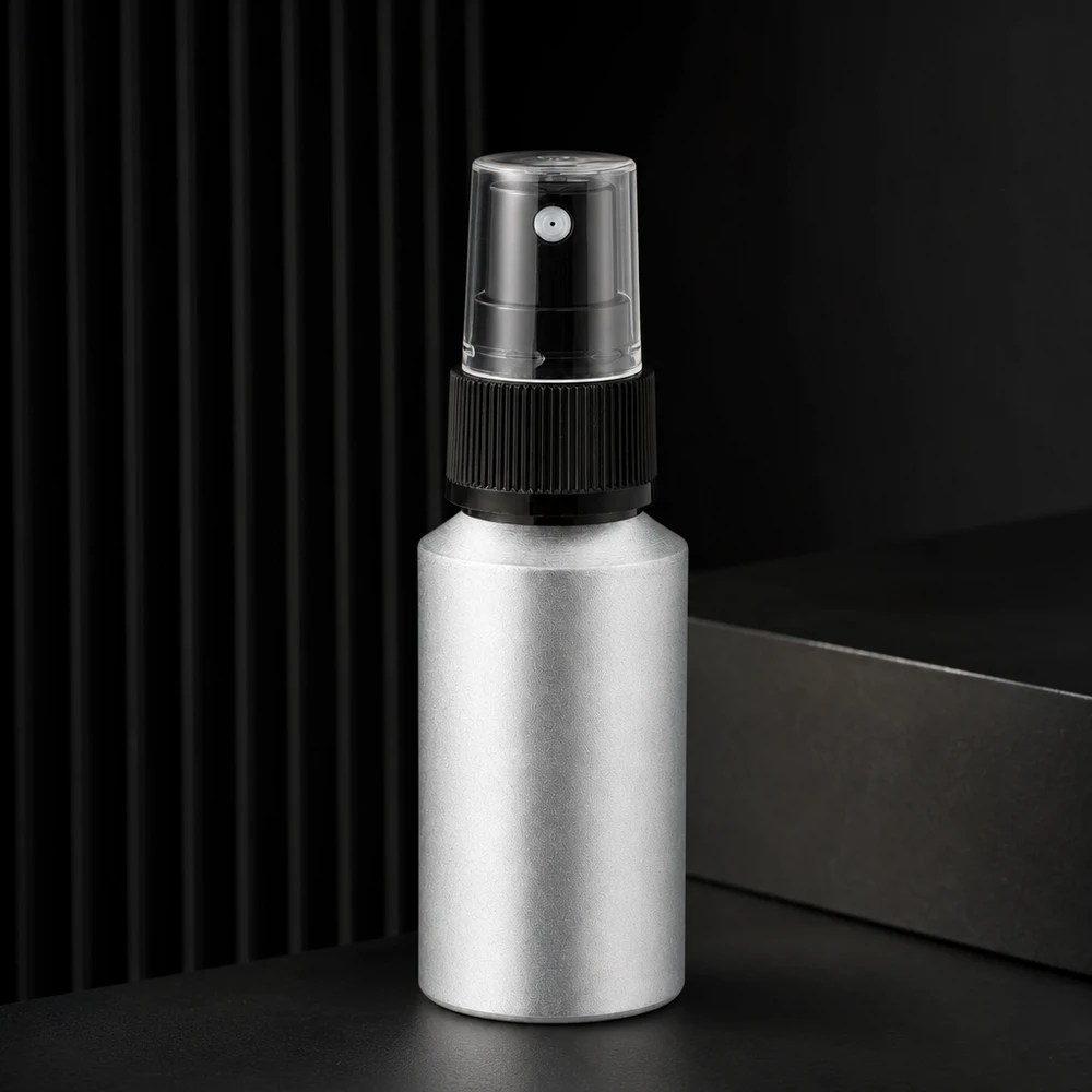 Bouteille professionnelle en aluminium de 30 ml avec pulvérisateur à pompe pour une répartition uniforme des produits de soin